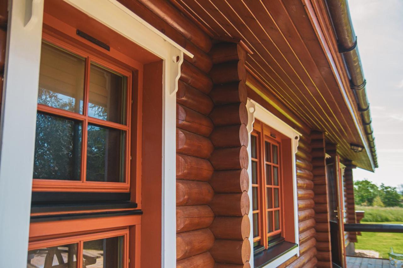 Tomatin - Luxury Two Bedroom Log Cabin With Hot Tub 特维德上游的贝里克 外观 照片